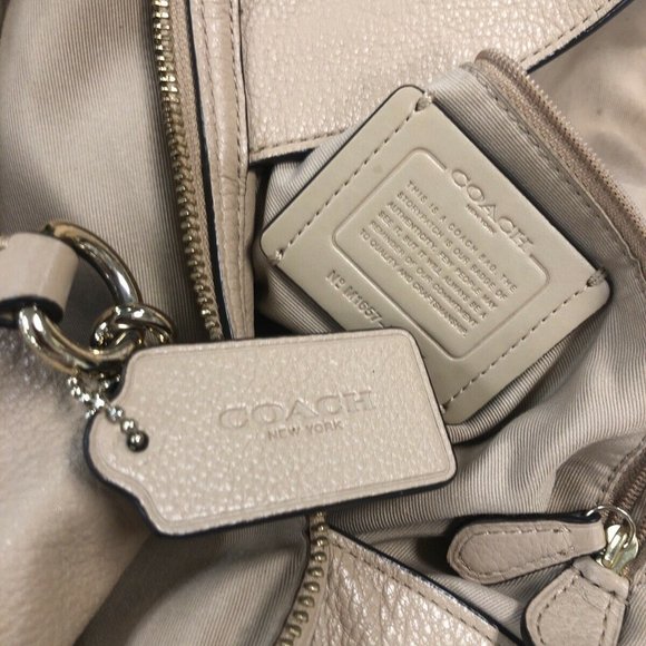 AUTHENTIC COACH LEXI SHOULDER BAG IN NUDE PEBBLED - Picture 10 of 15